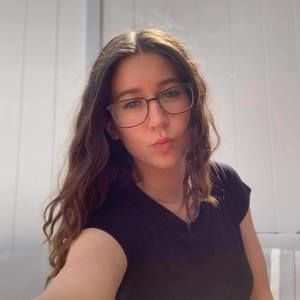 Meet your Posher, Emelyn